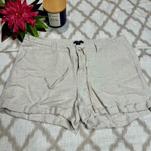 Linen like neutral colored shorts